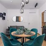 Luxurious Apartment-copacabana Only 100 M Apartment Trogir