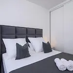 Luxurious Apartment-copacabana Only 100 M Apartment Trogir