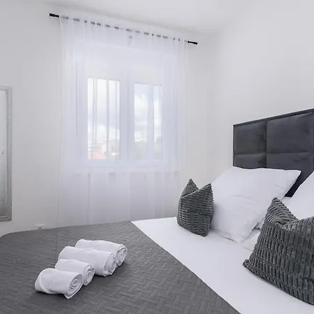 Апартаменты Luxurious Apartment-copacabana Only 100 M